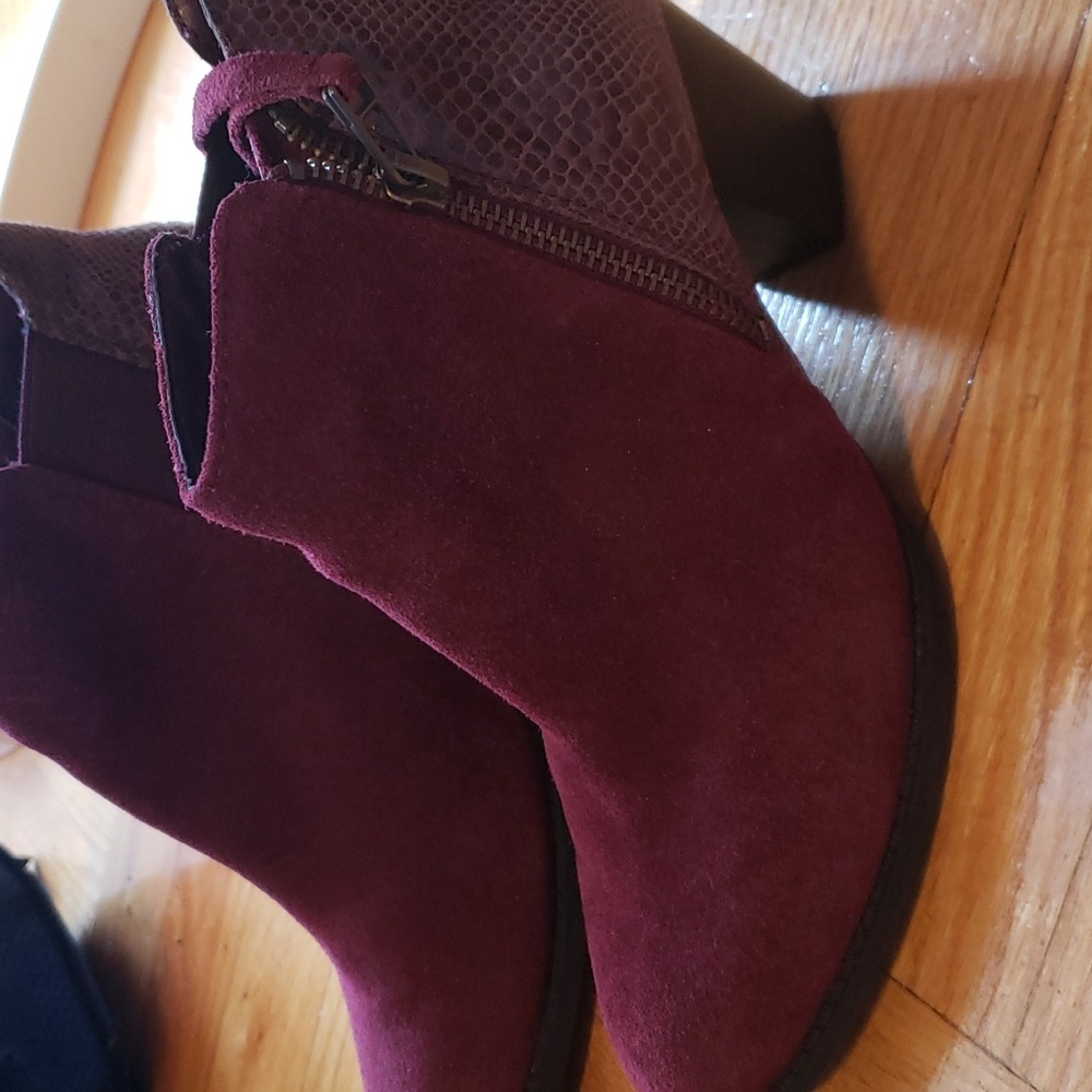 4. Vionic  booties size 6 Plum